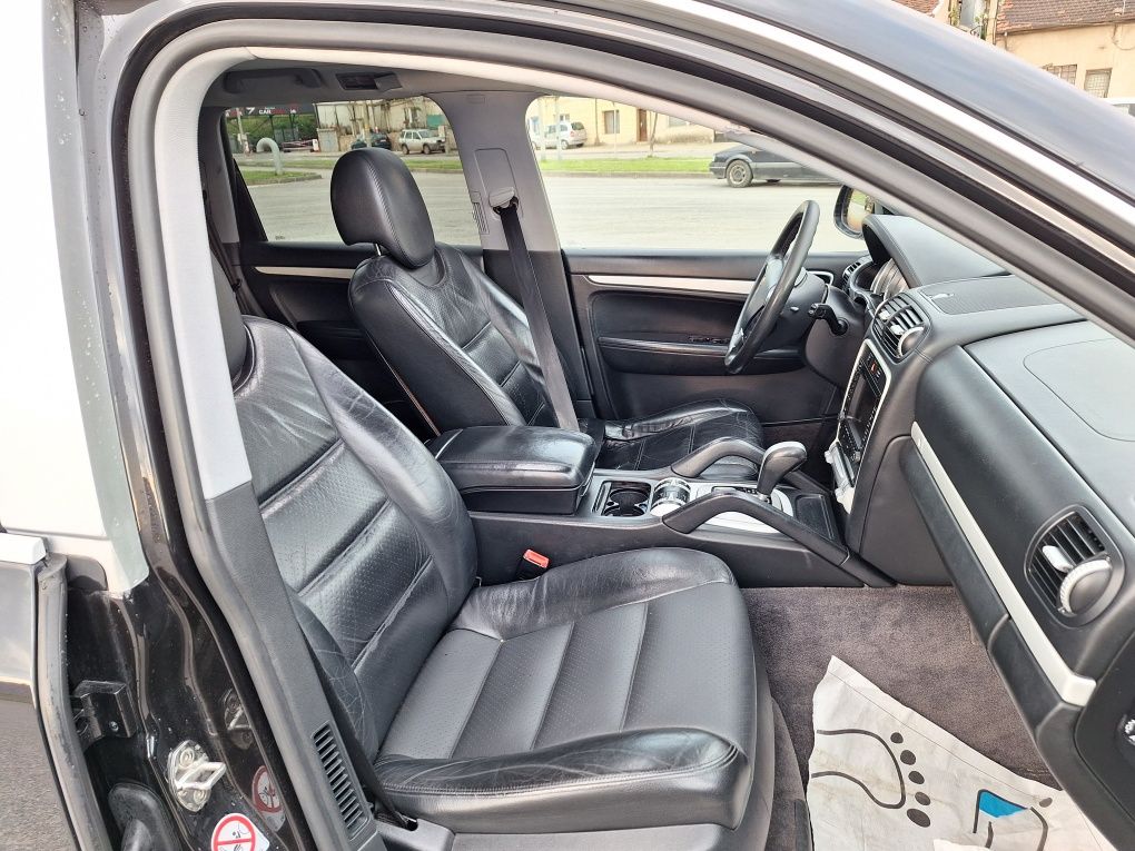 Porsche Cayenne 4.5I 340hp на части