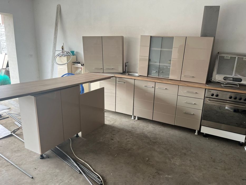 Mobilă de bucătărie