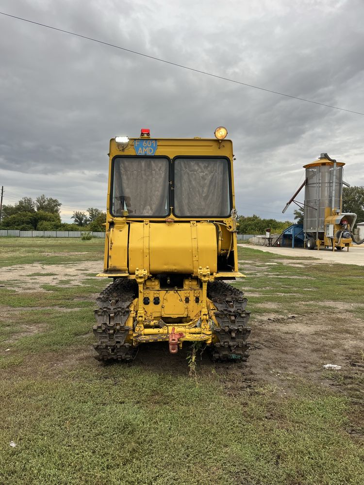 Продам трактор Дт-75