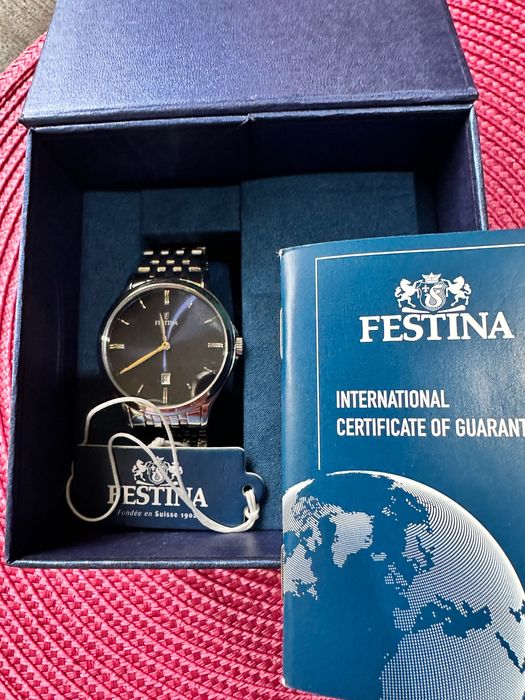 Часовник от неръждаема стоманa Festina 39 мм