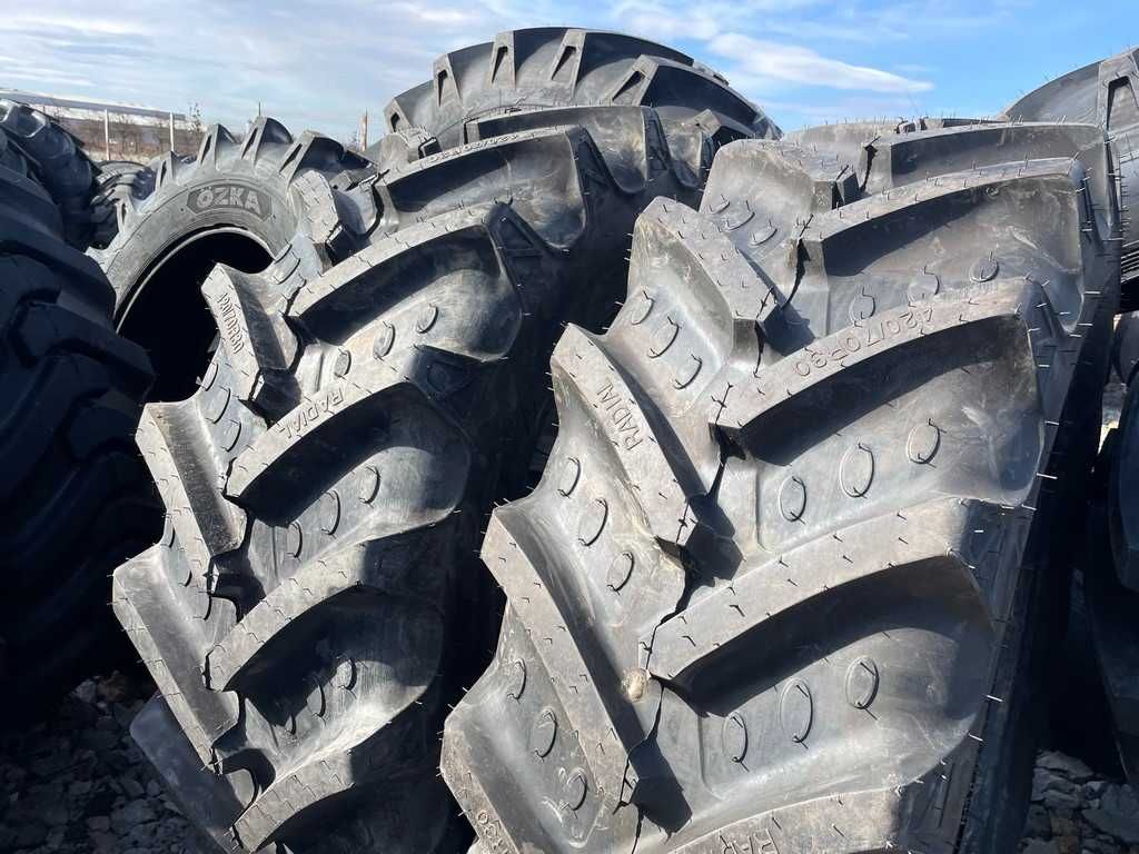 Cauciucuri noi 420/70R30 BKT RADIALE AGRIMAX  anvelope cu garantie