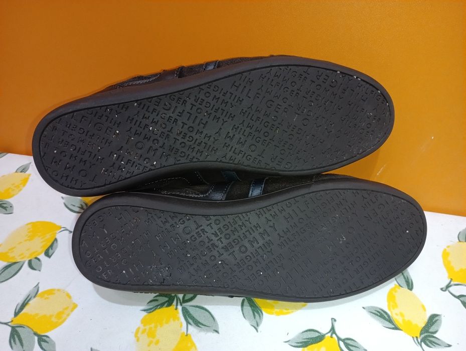 Tommy Hilfiger N 43 кожени - 32 лв