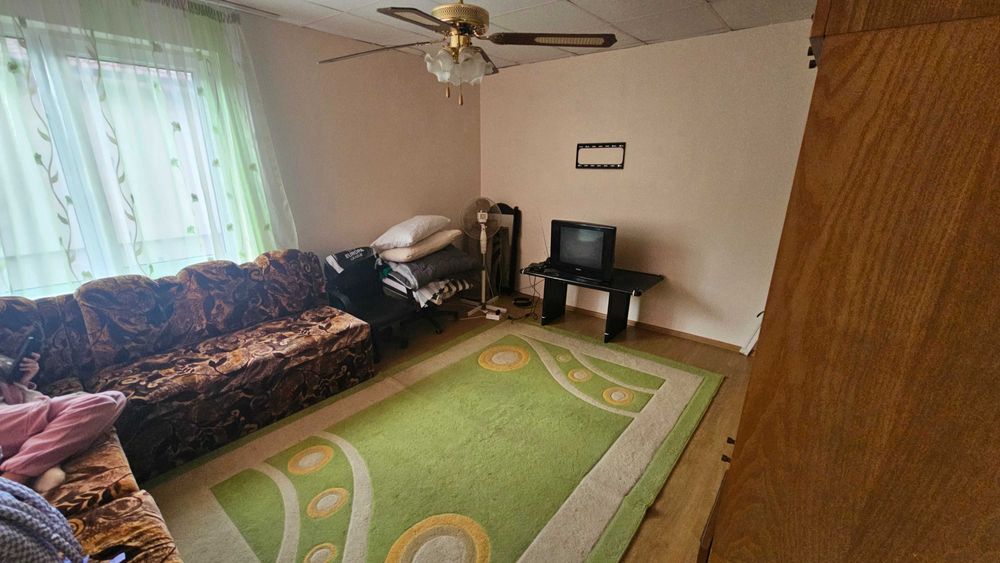 1849-Продава се двуетажна тухлена къща в кв. Бели Лом!