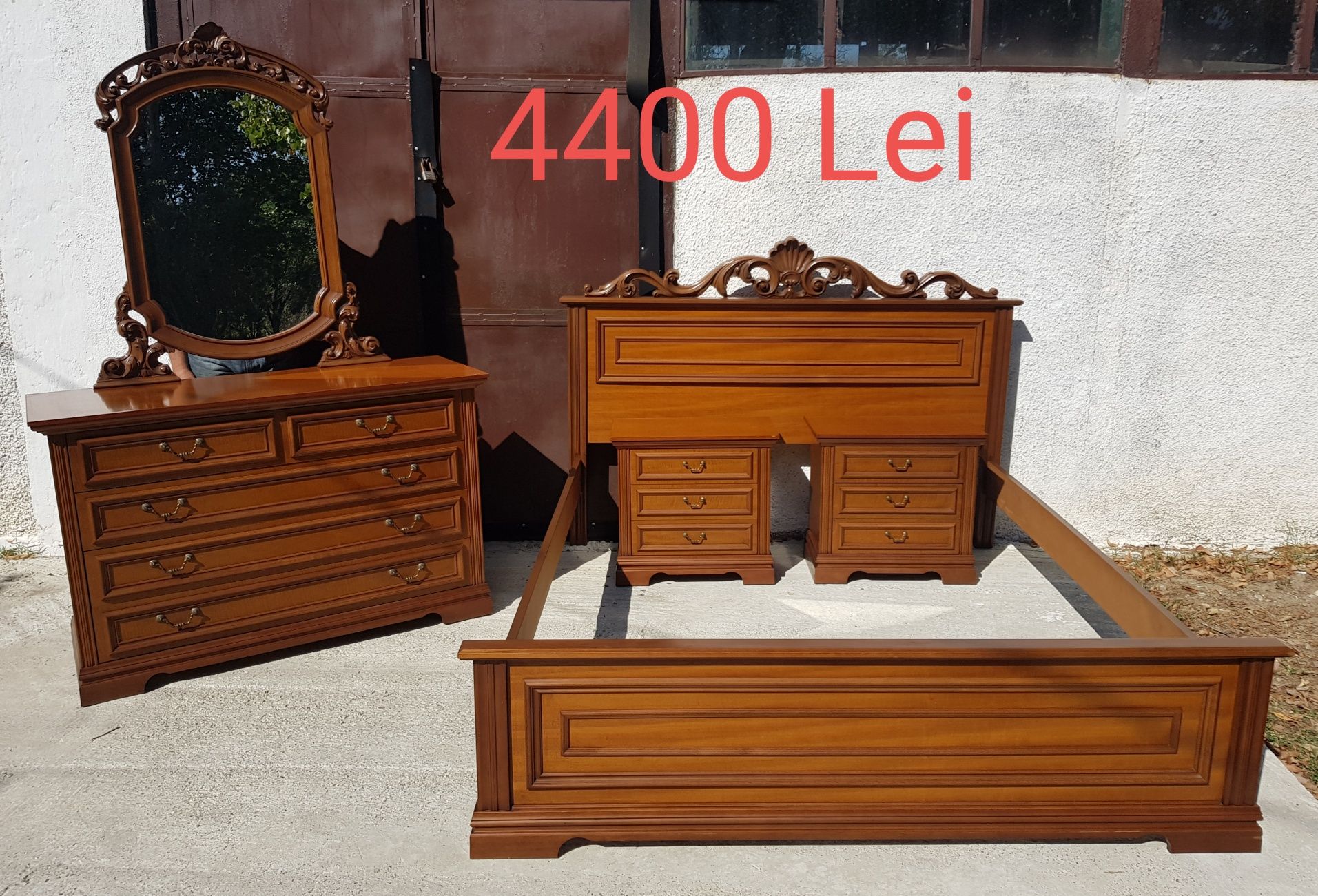 Mobilier dormitor ( Pat , 2 Noptiere,  Comoda ,Oglinda)