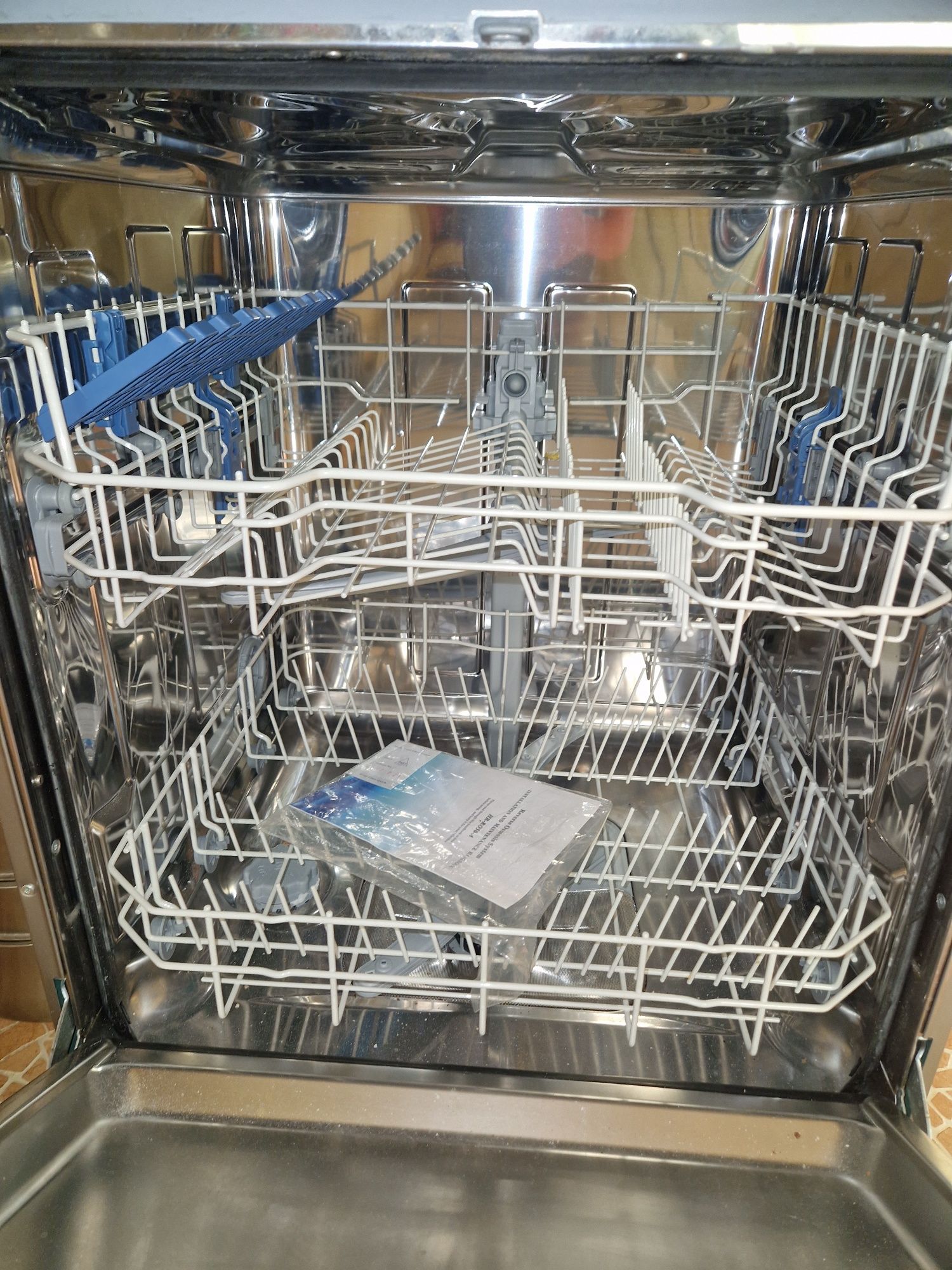 Продам посудомойку