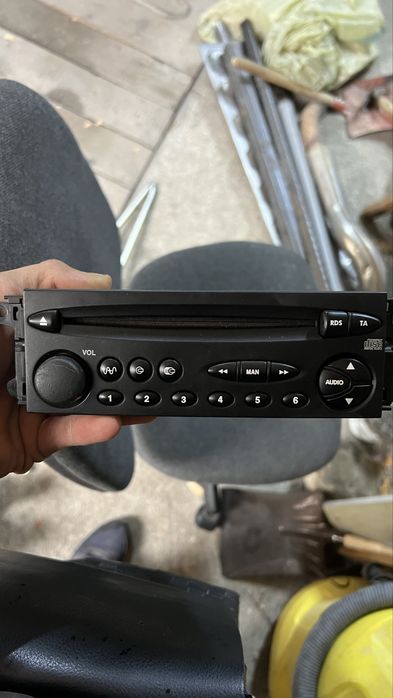 CD за кола в перфектно състояние