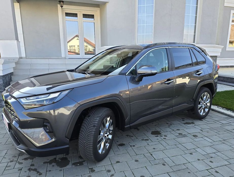 Toyota RAV4 Toyota RAV4 Premium Plus -  2.5 l Hybrid FWD, auto in stare noua