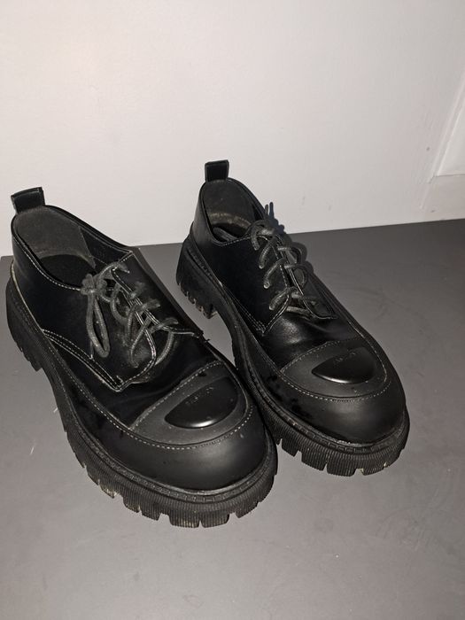 Pantofi damă foarte moderni