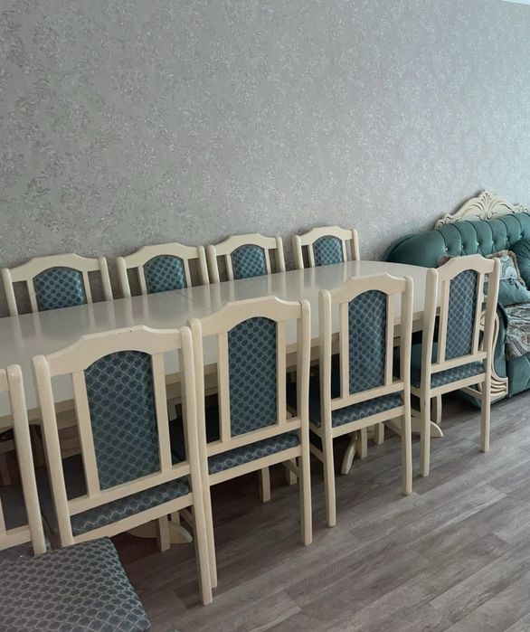 Стол гостевой…..