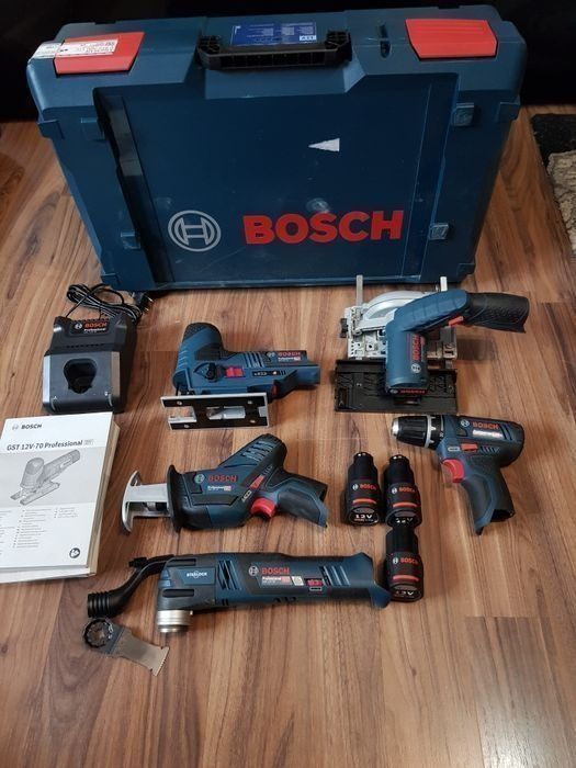Set bosch 12 V  NOU