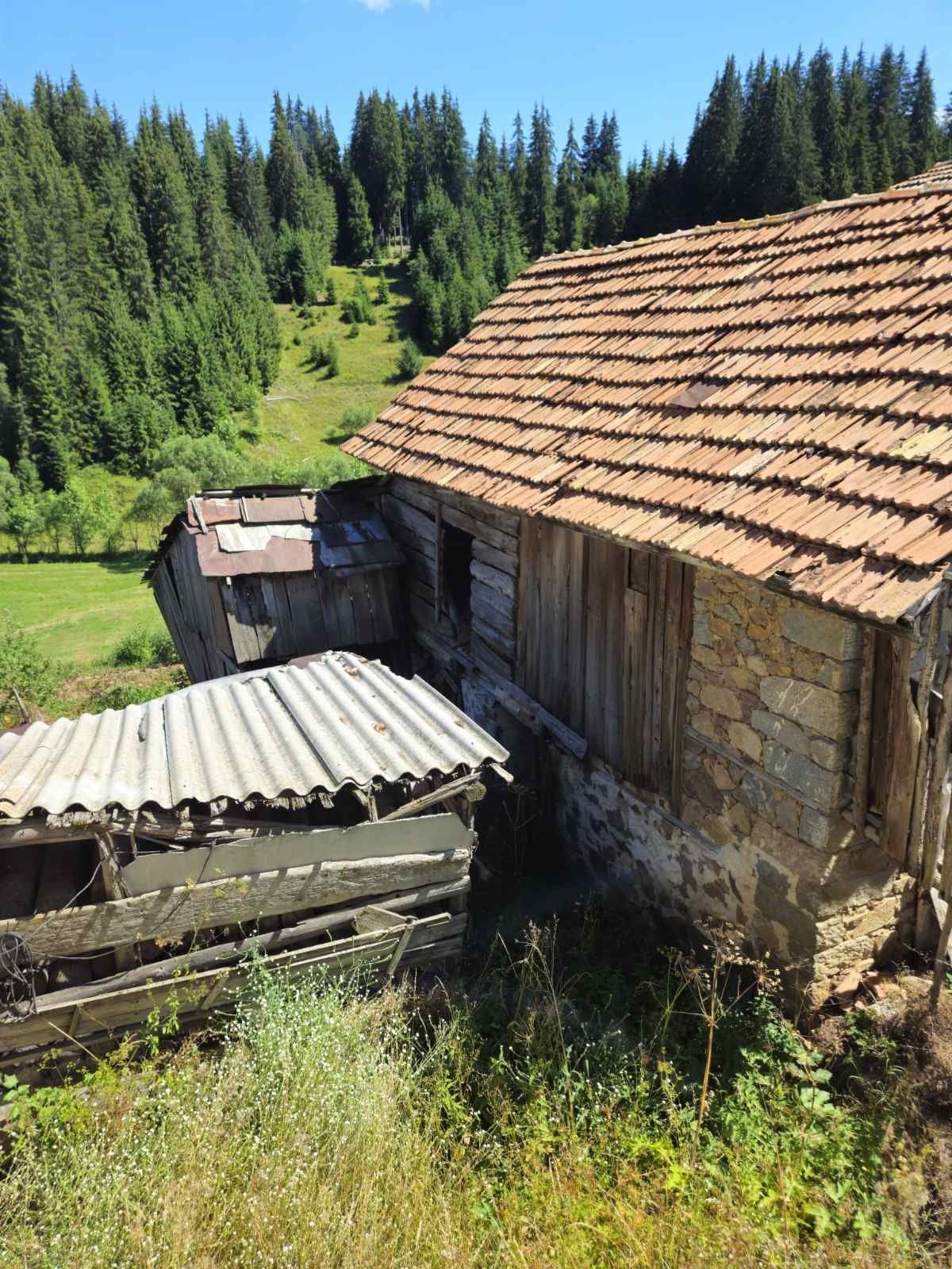 Продавам къща с.Буйново