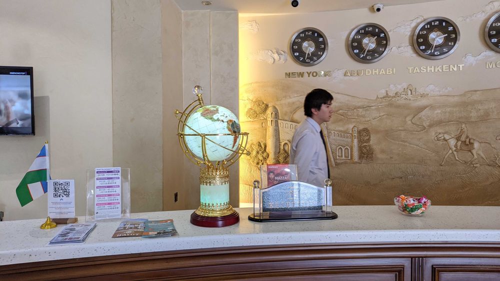 Раритетный глобус с камнями - ручная работа