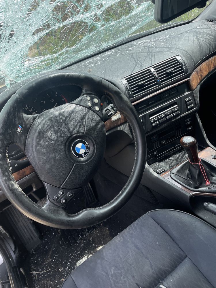 Bmw e39 525d 163к.с фейс на части