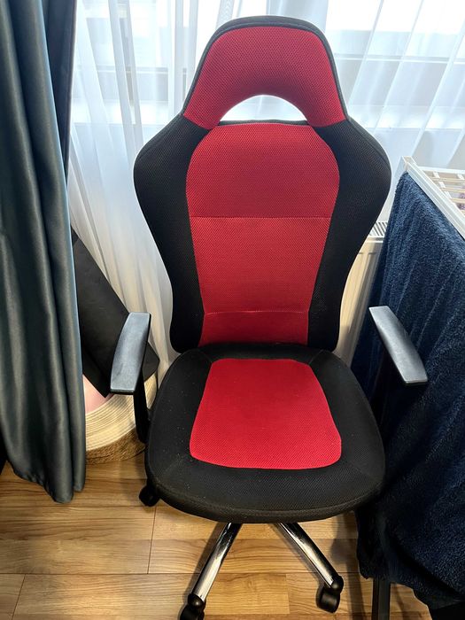 Vand Scaun birou Manning, rotativ, mesh + poliuretan, rosu + negru