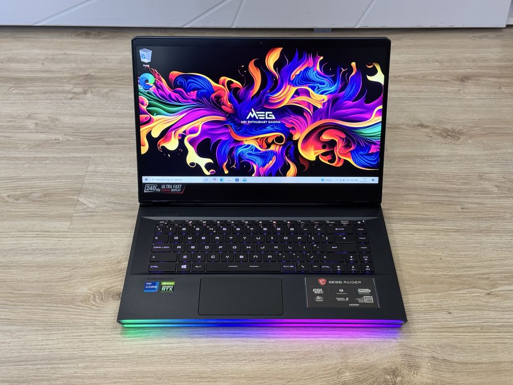15.6’FHD IPS 240Hz/RTX 3070 8GB/i7-11800H/Msi Raider/16GB DDR4/512GB