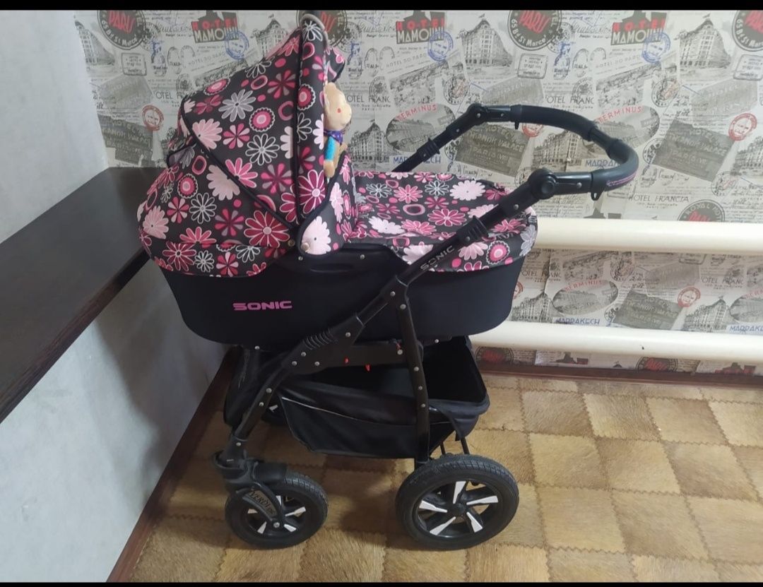 Срочно продам коляску