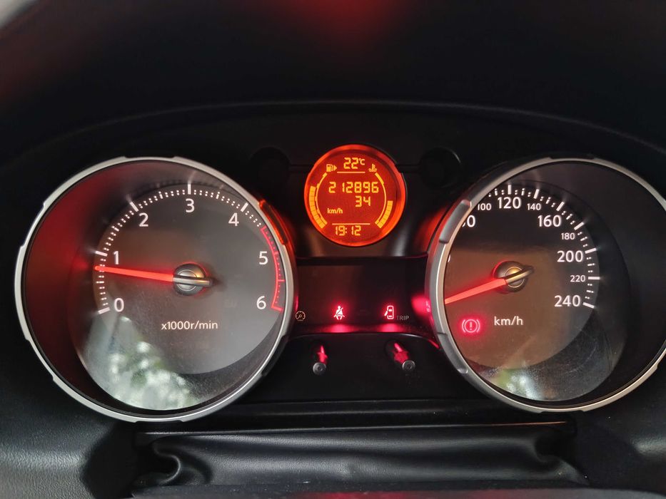 Nissan Qashqai 1.5 dCi 2009 | 213.000 km | Întreținut, dotări multiple