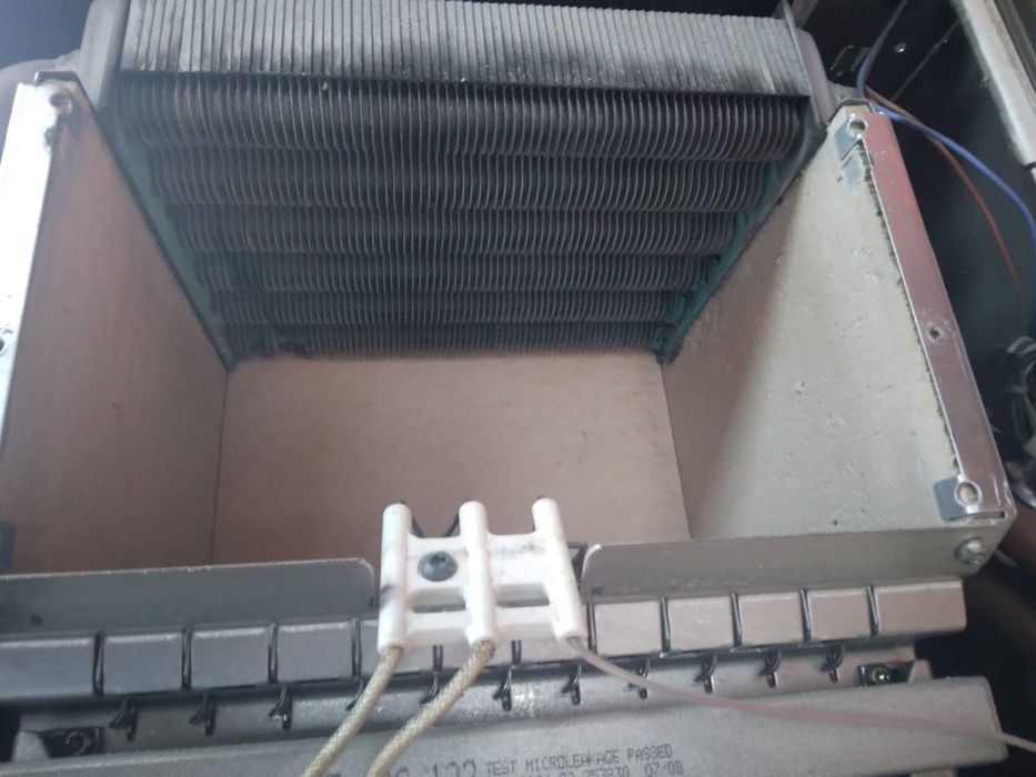 Vindem schimbătoare de căldură Ariston