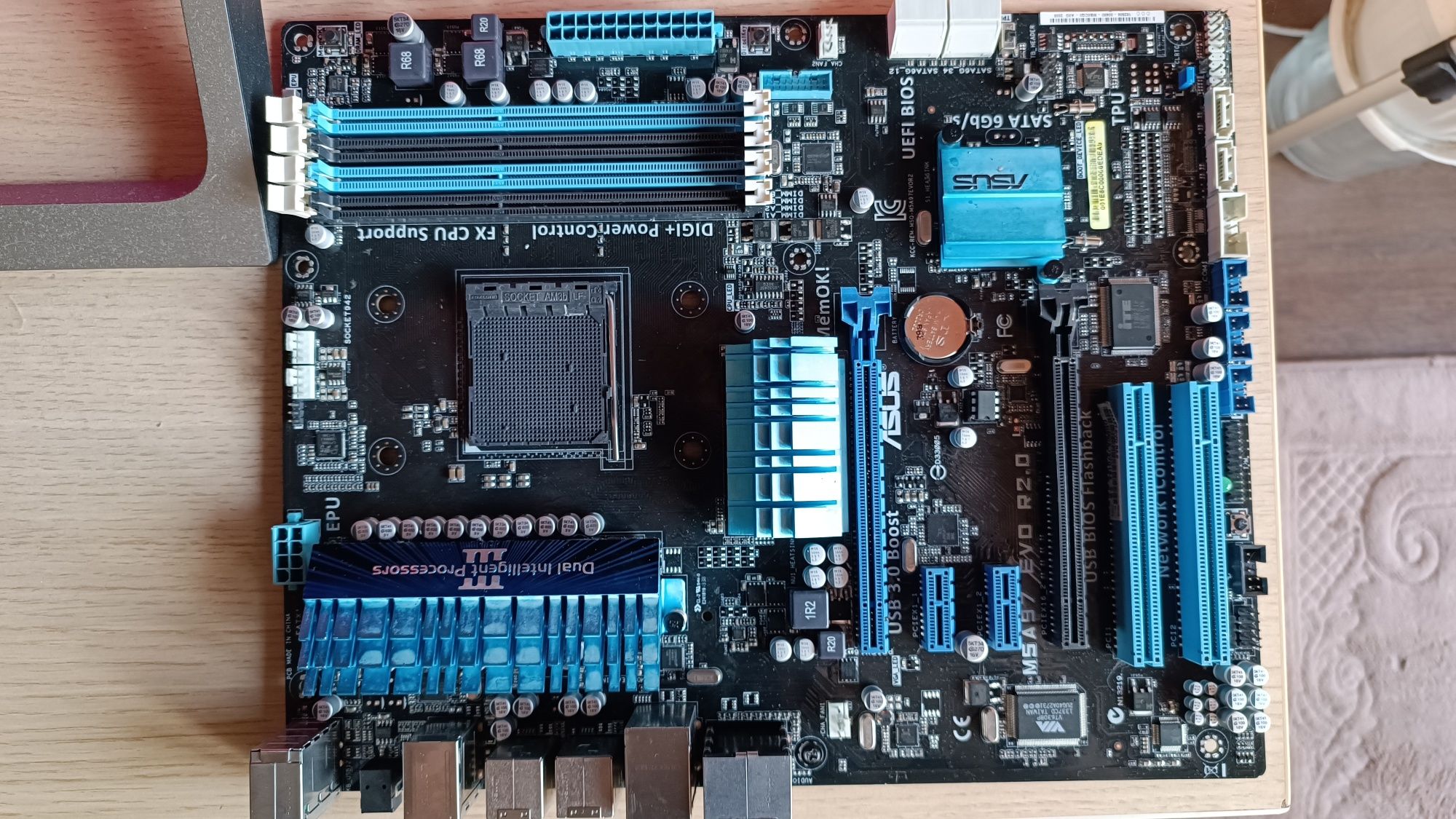 AMD FX-6350, RAM 16GB DDR3