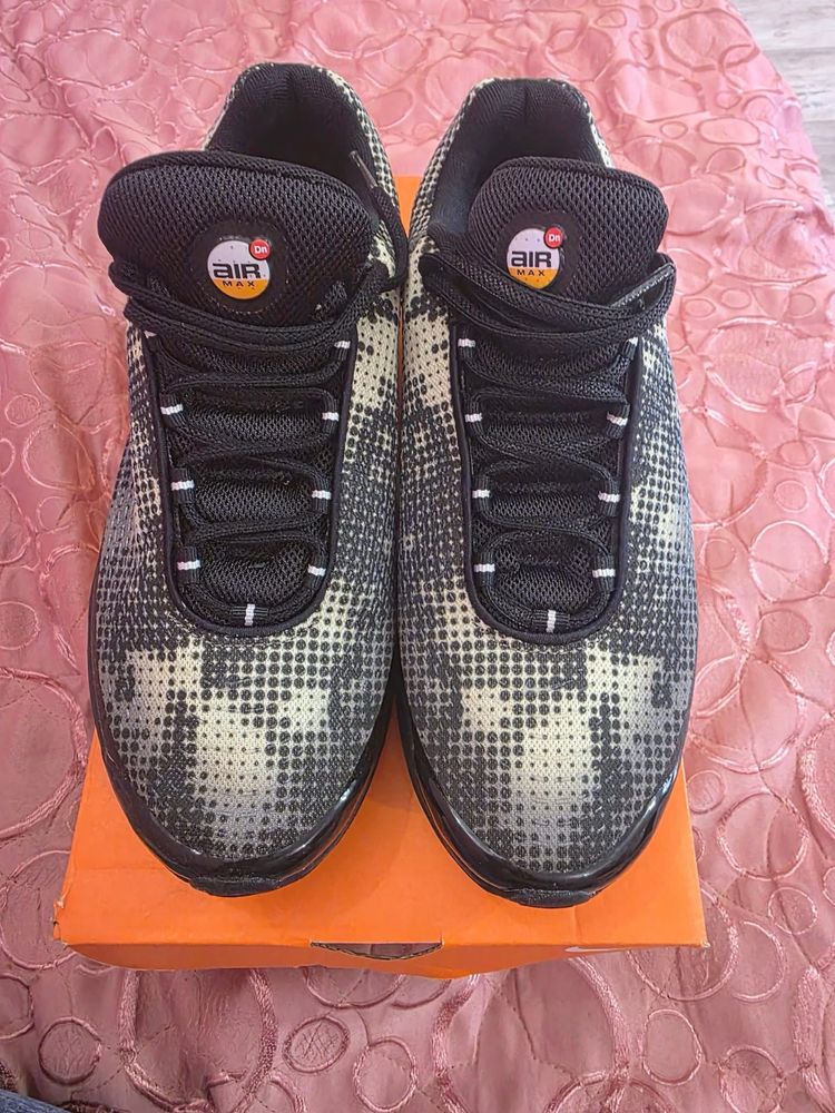 Маратонки Nike DN