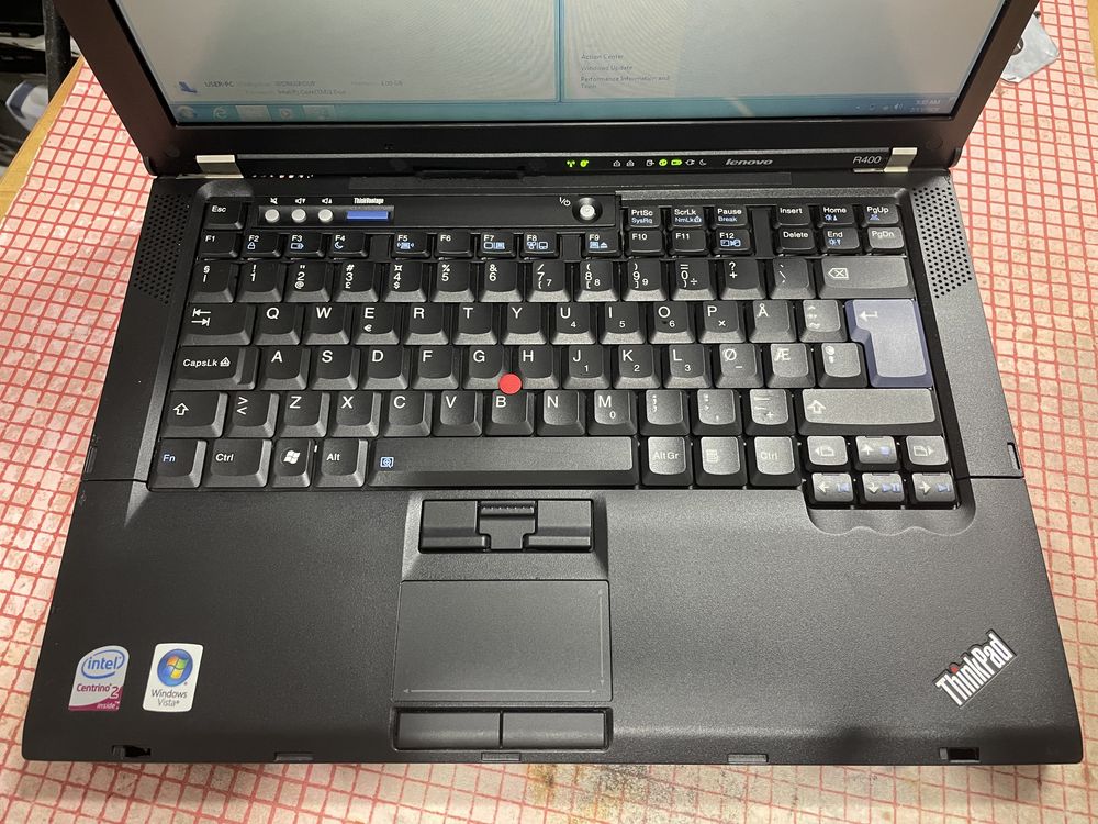 Laptop lenovo pentru tester auto  windows 7