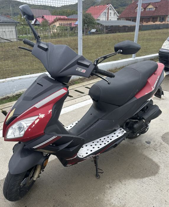 Închiriez/Vând scutere și motocicletă (detalii în descriere)