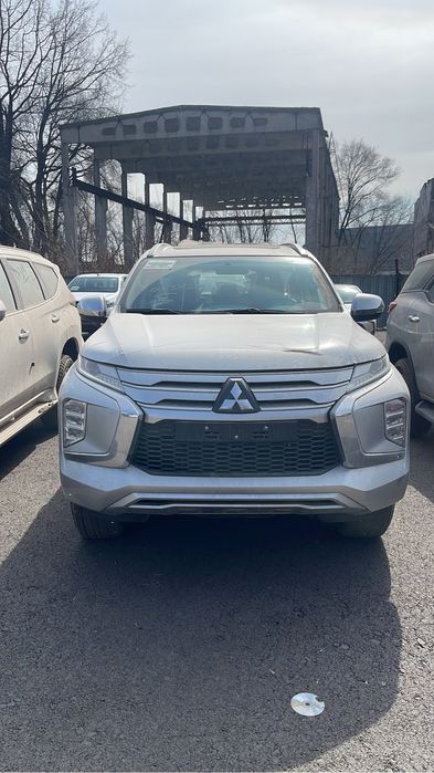 Монтеро спорт