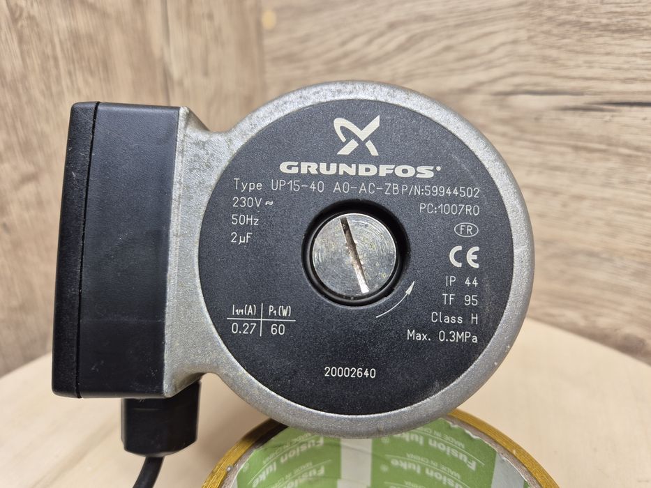Pompa circulatie on-off centrala termica grundfos 15-40 beretta riello