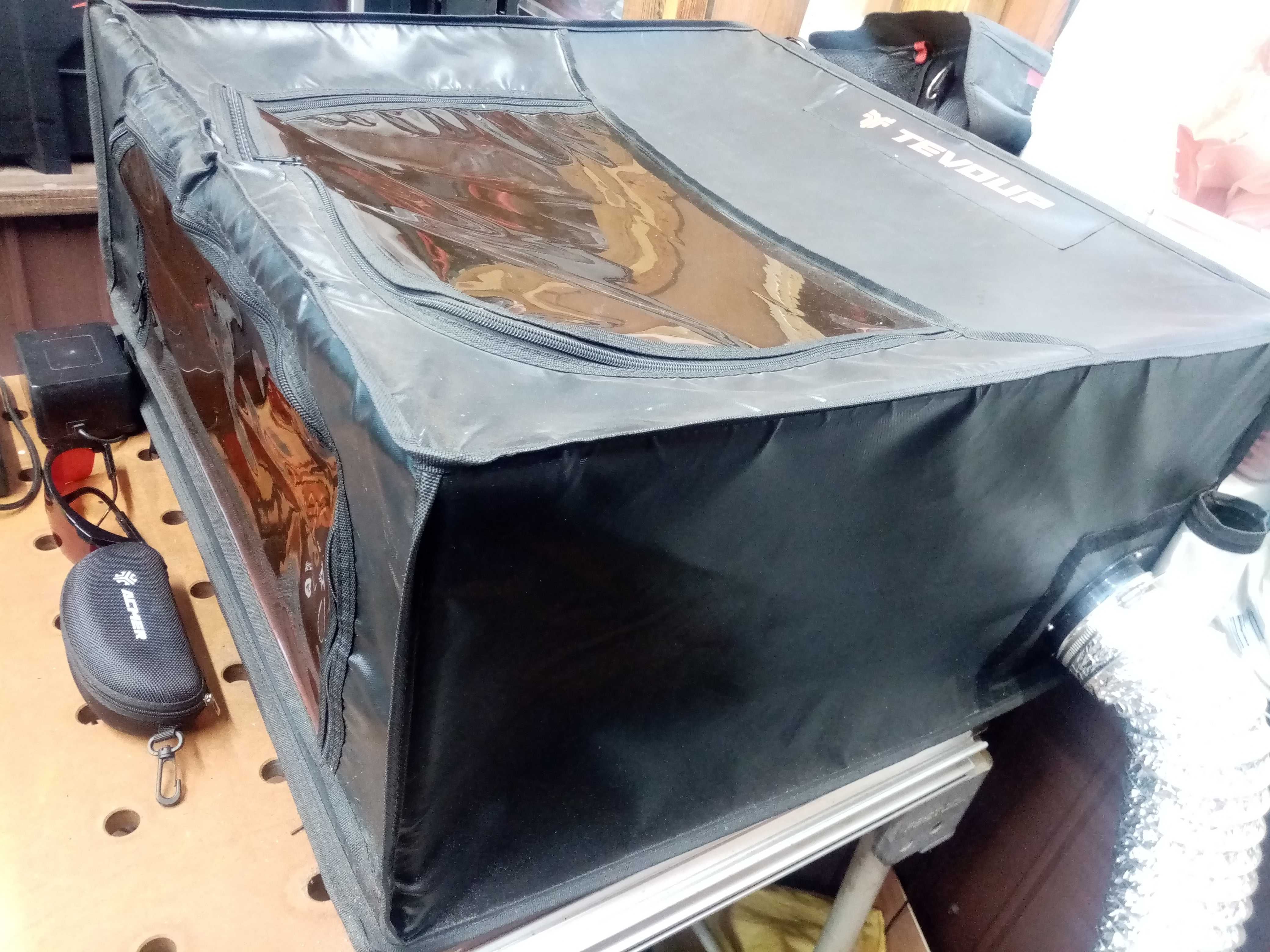 Продавам CNC лазерен гравир ACMER P2 33W с кутия, подобрения и екстри.
