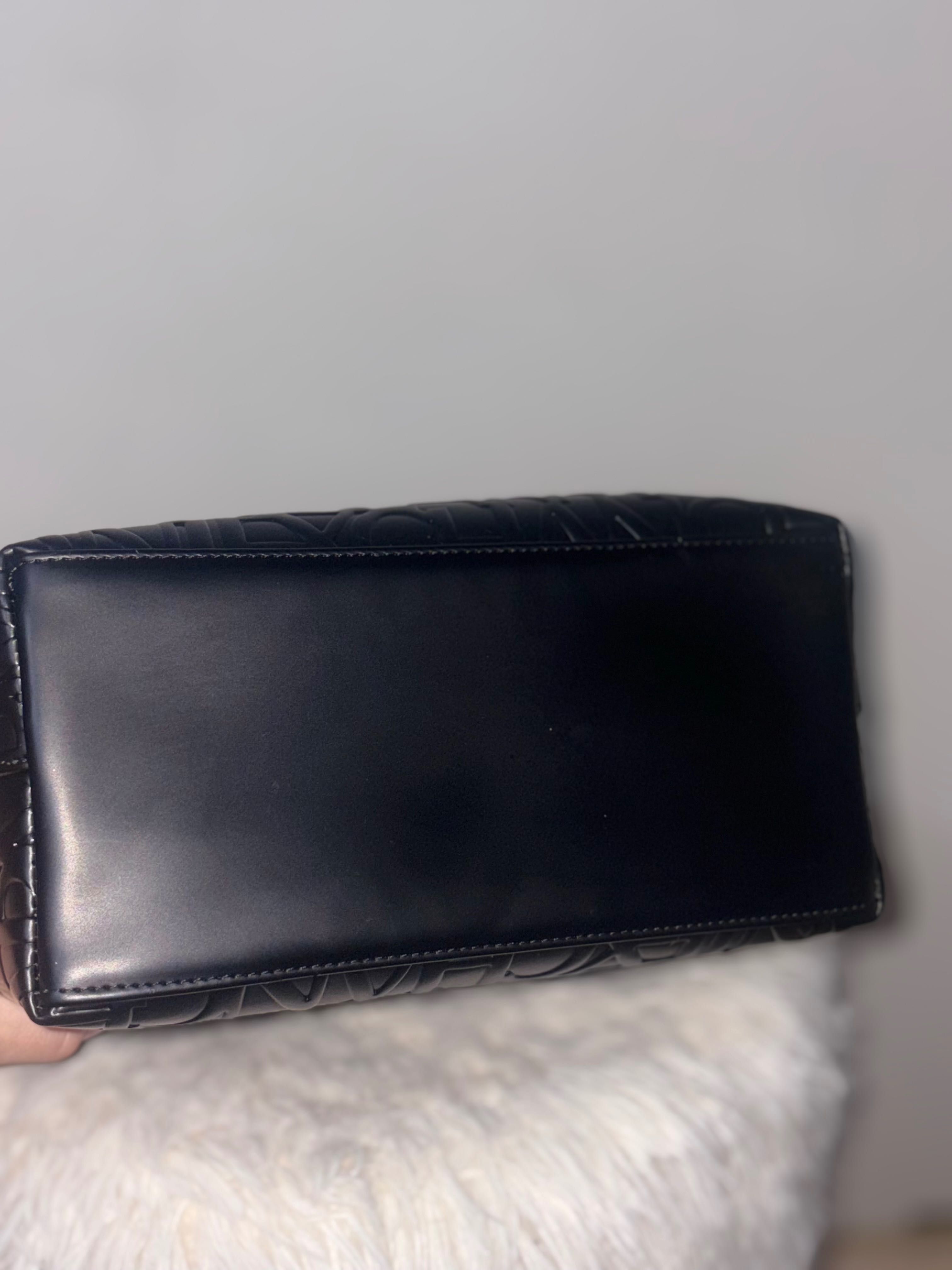 Дамска чанта на Armani Exchange
