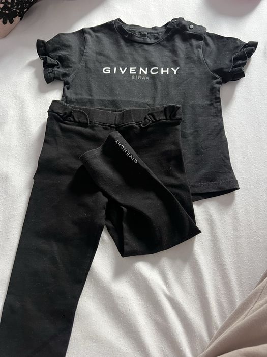 Costumas Givenchy original 18 M