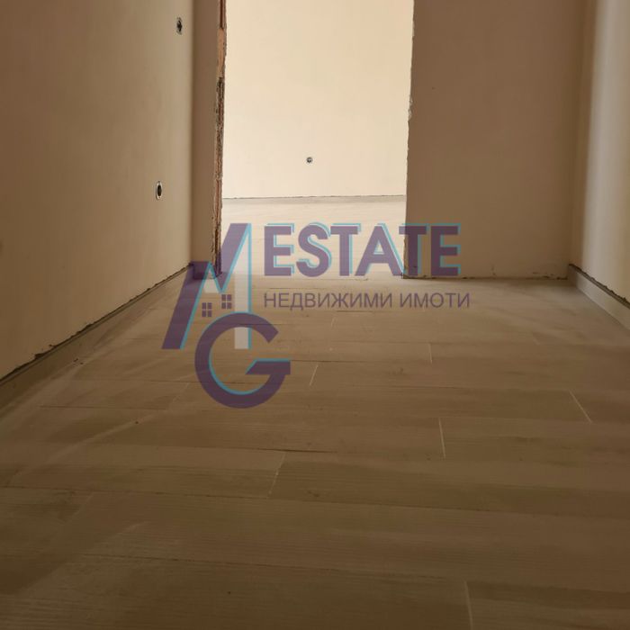 тристаен апартамент в М.Рудник - зона Д