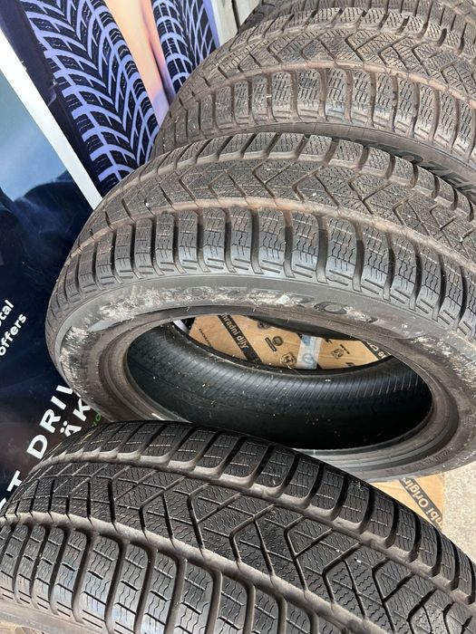 Зимни гуми пирели скорпион/pirelli scorpion 225/55/18
