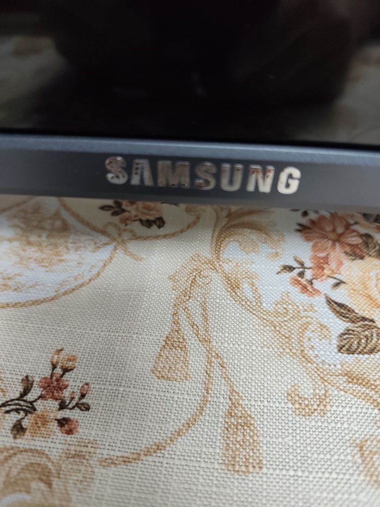 Продаётся телевизор Samsung 32