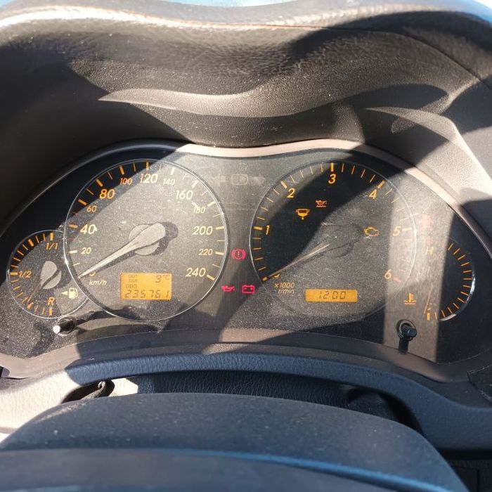 Dezmembrari  Toyota AVENSIS (T25)  2003  > 2008 2.0 D-4D Motorina
