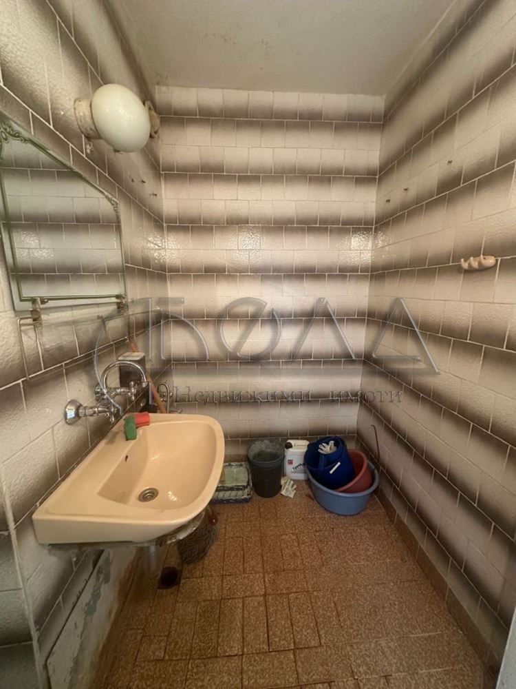 Продава се Двустаен апартамент в София, Люлин 3 - 63 кв.м за 1556 €/кв.м - Снимка #10