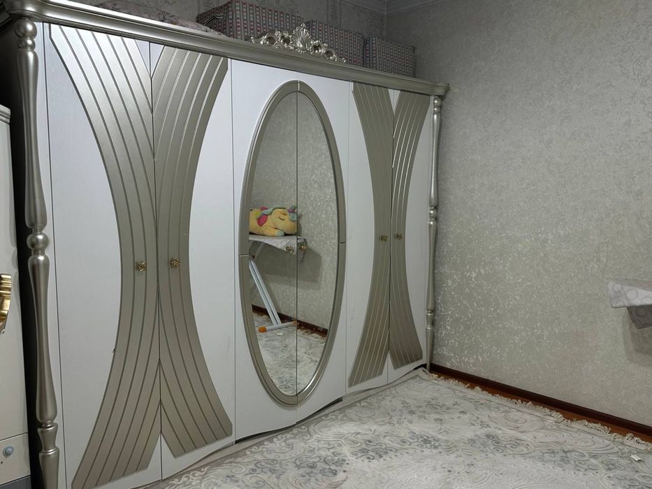 Шкаф в хорошом состоянии