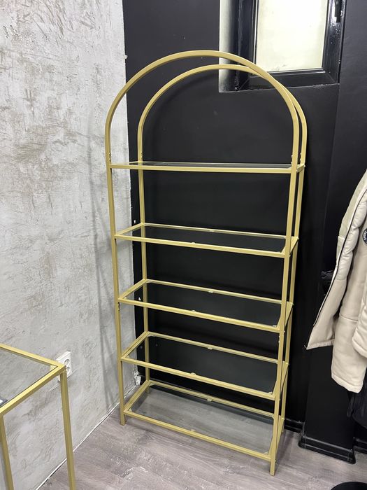 Set mobilier metalic auriu cu sticla