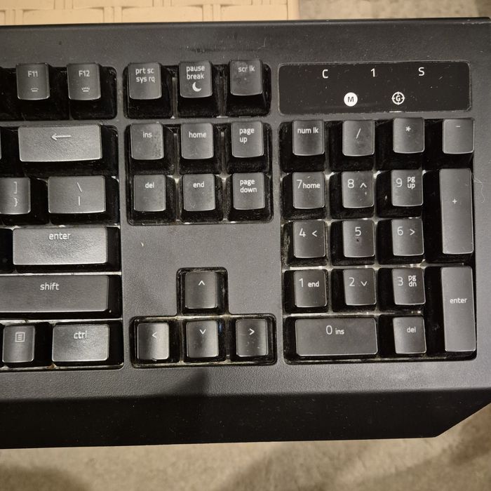 Vand tastatura Razer BlackWidow Chroma V2