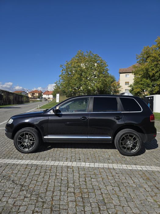Vand Volkswagen Touareg 2.5 BAC întreținut!