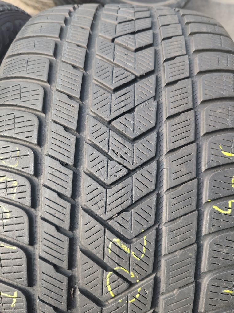 305 40 20 iarna Pirelli