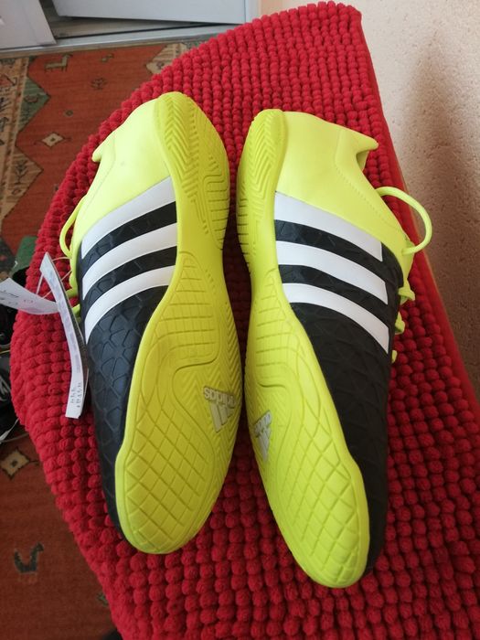 Adidas fotbal sală noi nr 44