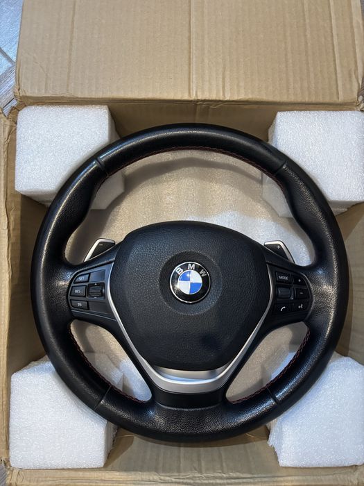 Vand volan cu padele BMW F30