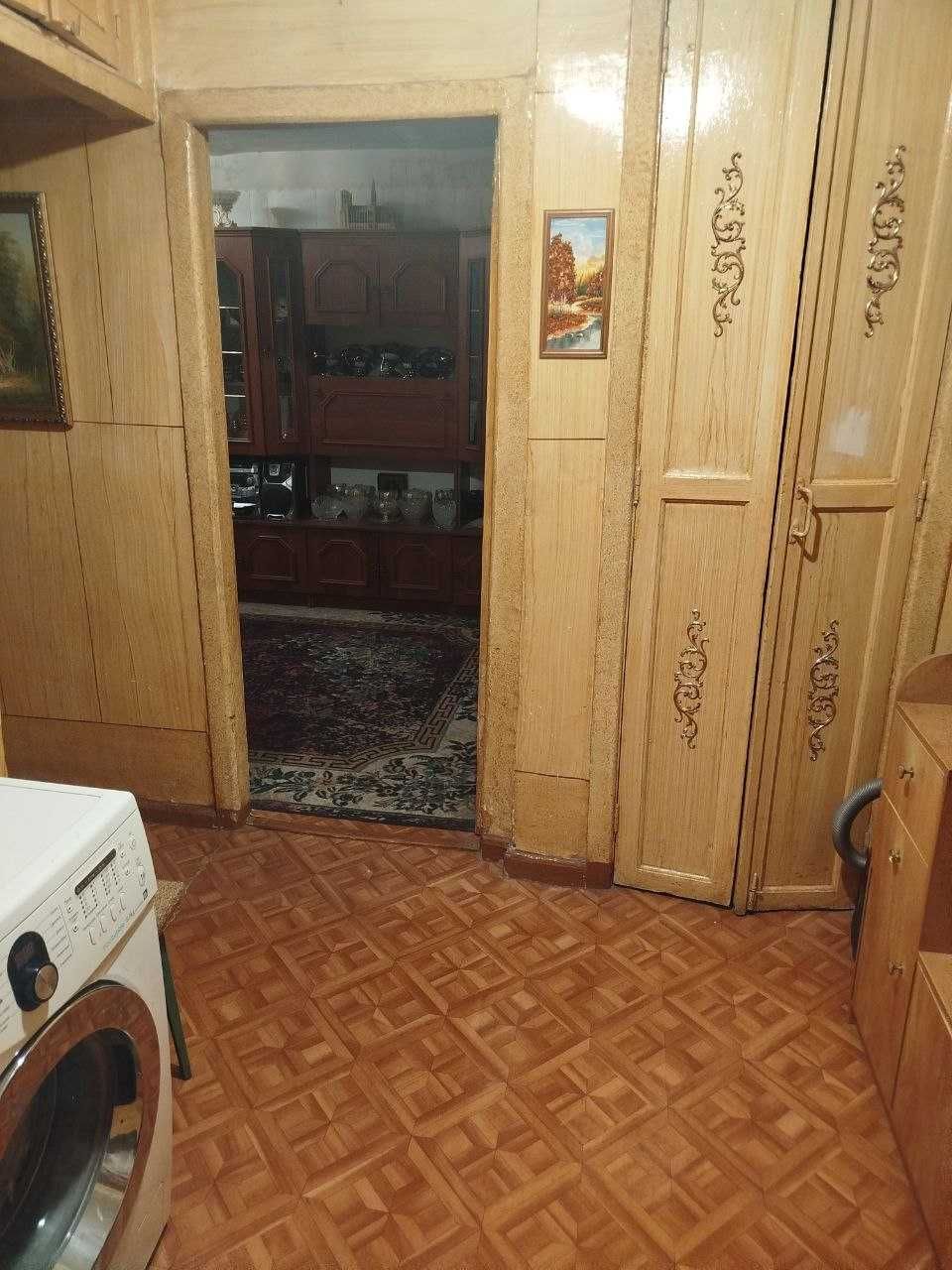 Продается 4-комнатная квартира в Мирзо-Улугбекском районе!