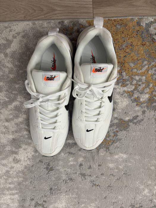 ПРОДАЕТСЯ!!Абсолютно новые Air Max Motif