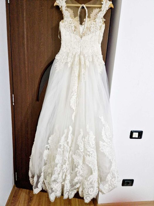 Rochie de mireasa. Marimea S.Casa Marcu Timisoara.