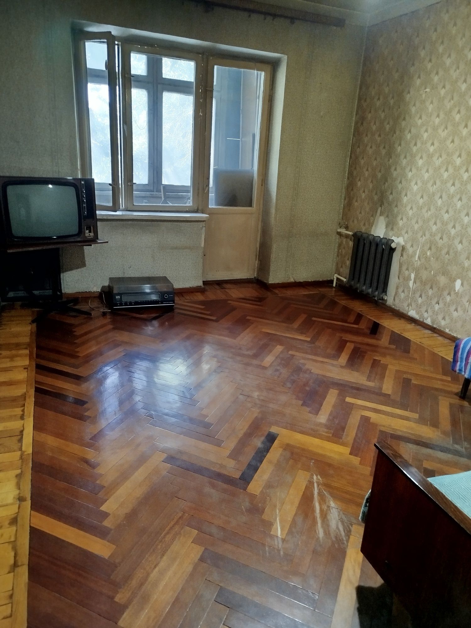 Однокомнатная квартира 4/4 кирпич, метро Бодомзар. 55 000 у. е.