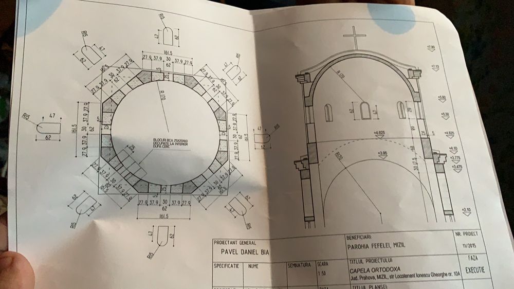 Executam lucrării de construcții , reconsolidare, renovări