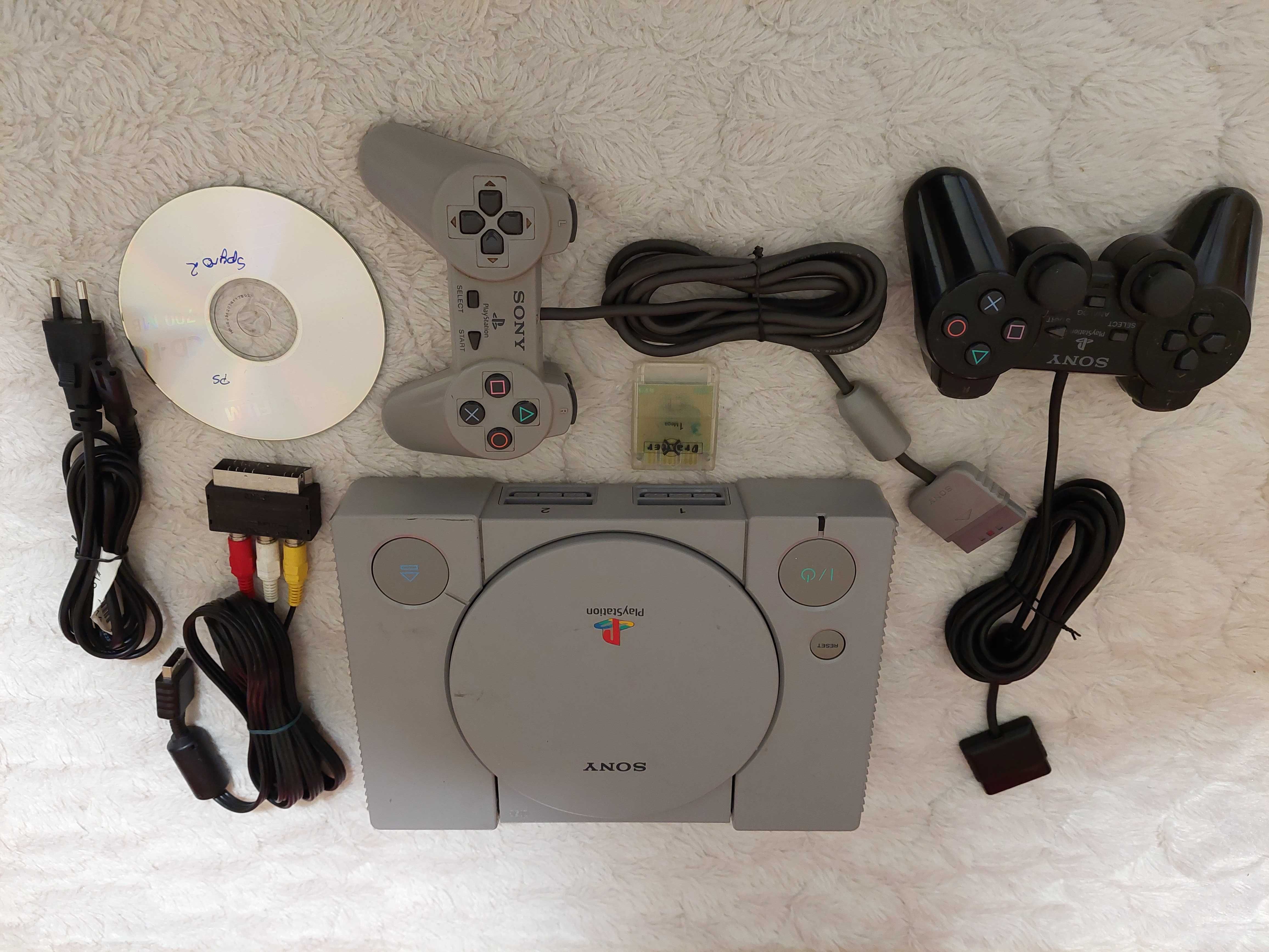 Colectie Sony PlayStation 1 SCPH-7002 complet functional old