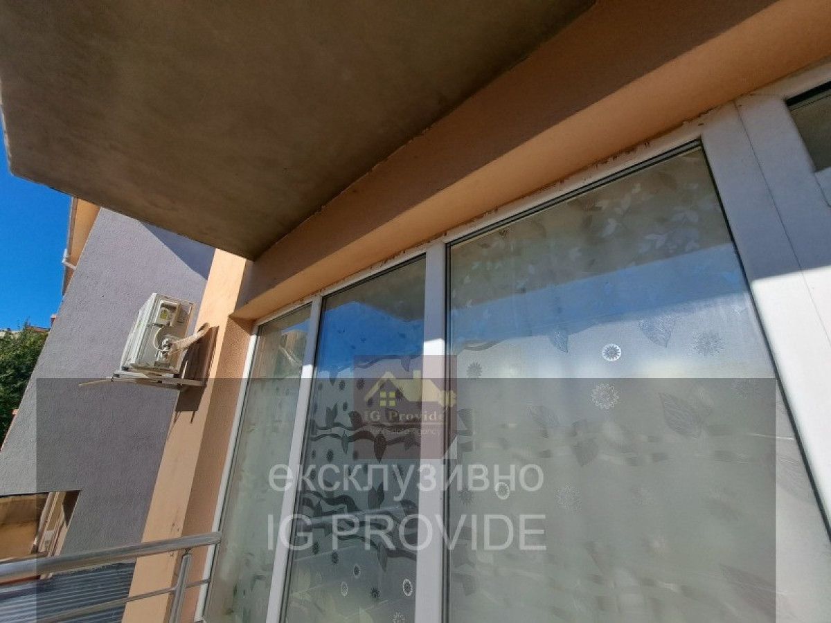 Продава се Двустаен апартамент в Айтос - 59 кв.м за 1145 €/кв.м - Снимка #11